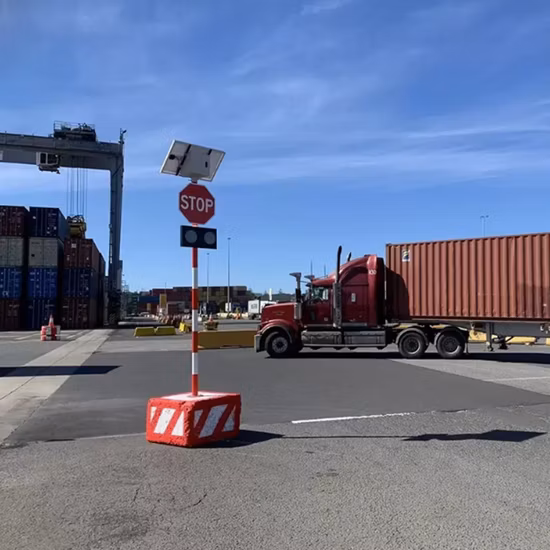 Route Xintong 60mm en aluminium limite d'arrêt de sécurité panneau de signalisation LED offre spéciale