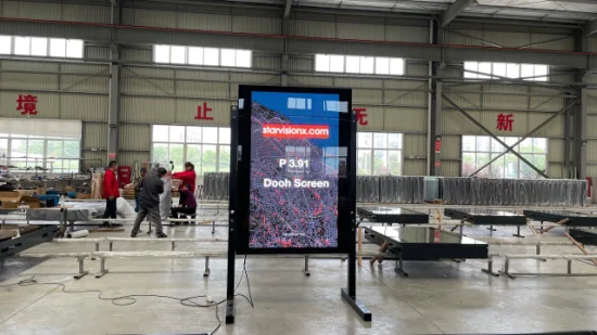 Panneau publicitaire numérique à montage sur poteau, cadre en aluminium SMD P3.91 LED avec horloge